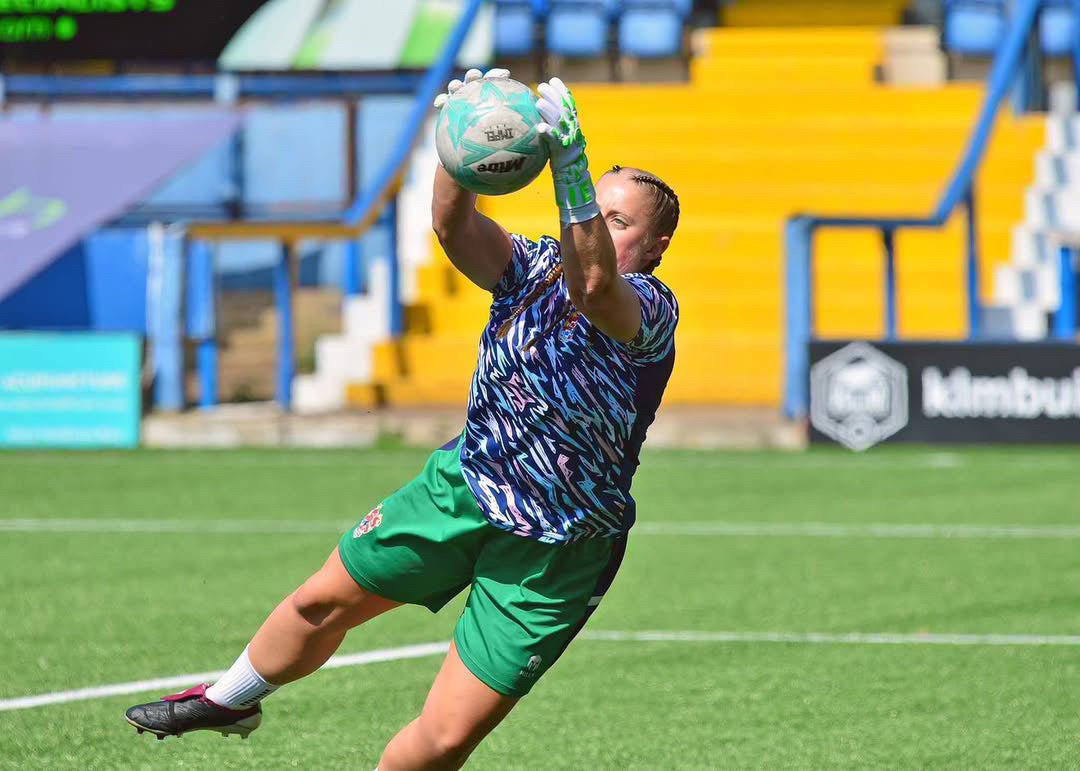 SCK Hybrid Negative Green Believe Goalkeeper Gloves